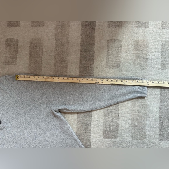 Tommy Bahama Mens Soft Sands Cashmere Button Mock-Neck Sweater in Gray (Sz XXL) - Picture 9 of 9